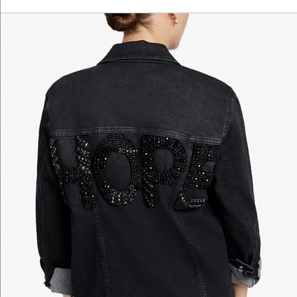🎉1 hr Sale🎉Rachel Roy beaded denim jacket 😍